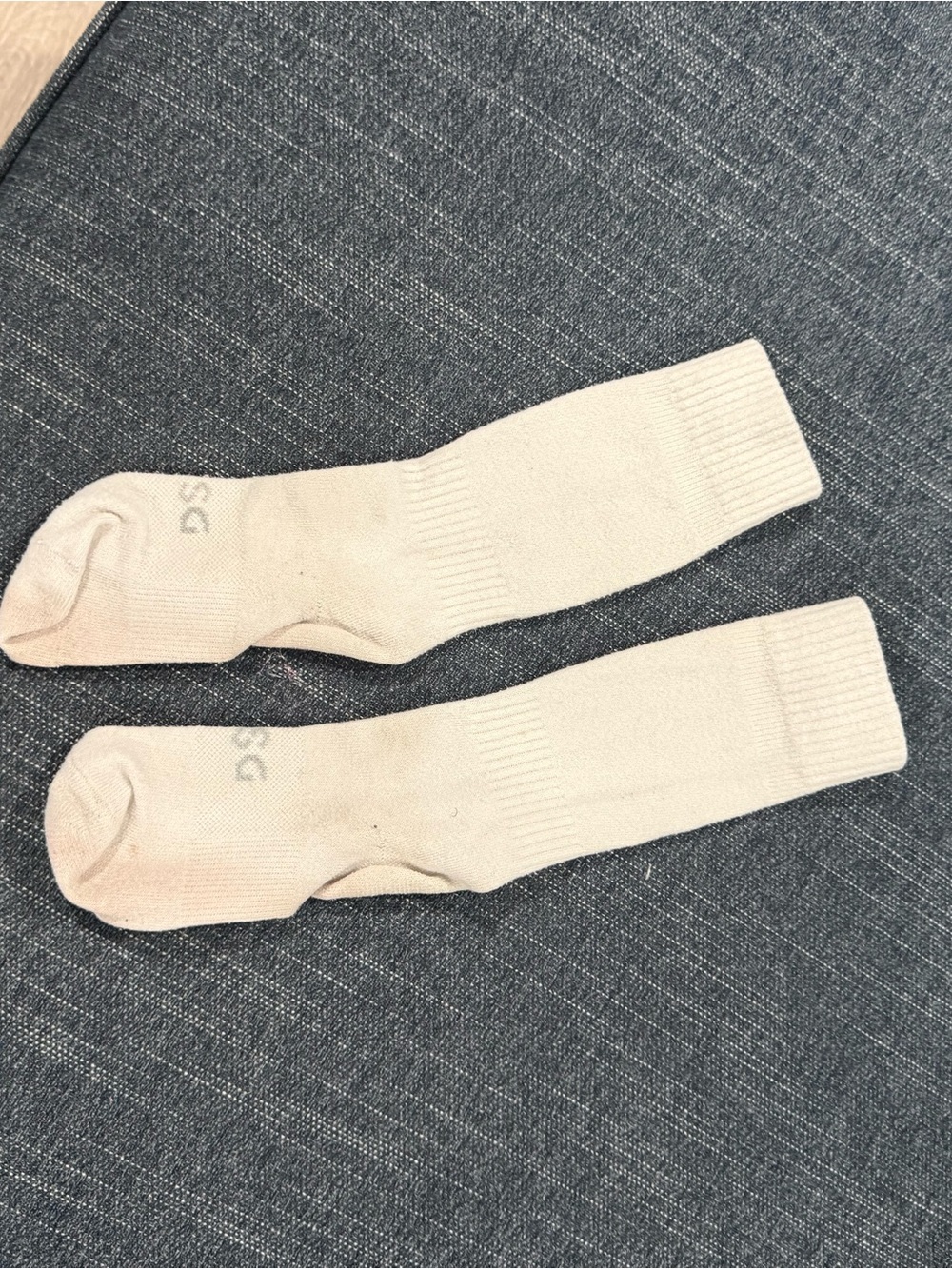 DSG kids soccer socks in white - Pack of 1